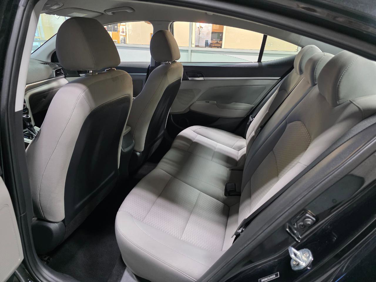 Used 2020 Hyundai Elantra SEL image 19