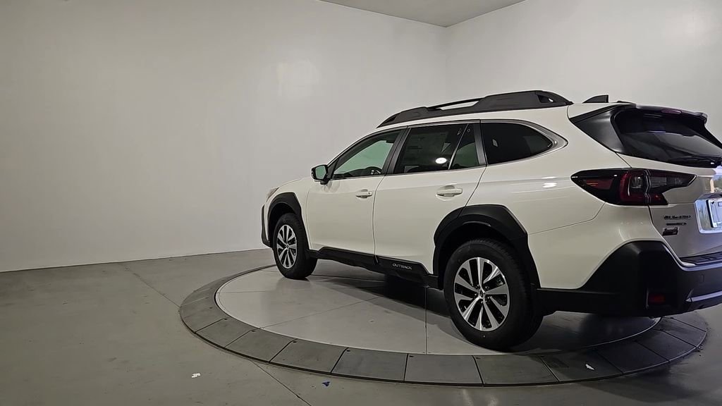 New 2025 Subaru Outback Premium image 3