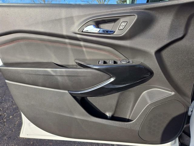 New 2026 Chevrolet Trax RS w/ Driver Confidence Package image 24