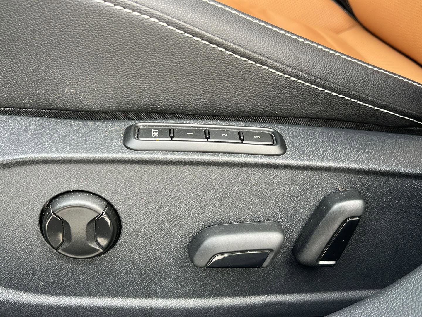 Used 2024 Volkswagen Jetta SEL image 10