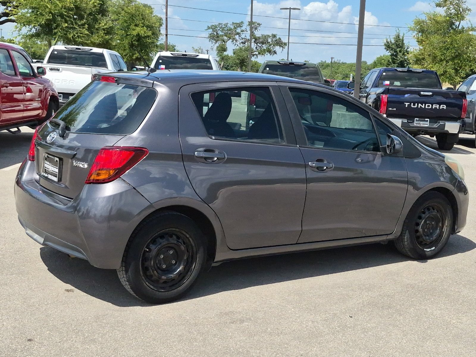 Used 2015 Toyota Yaris L FWD image 5