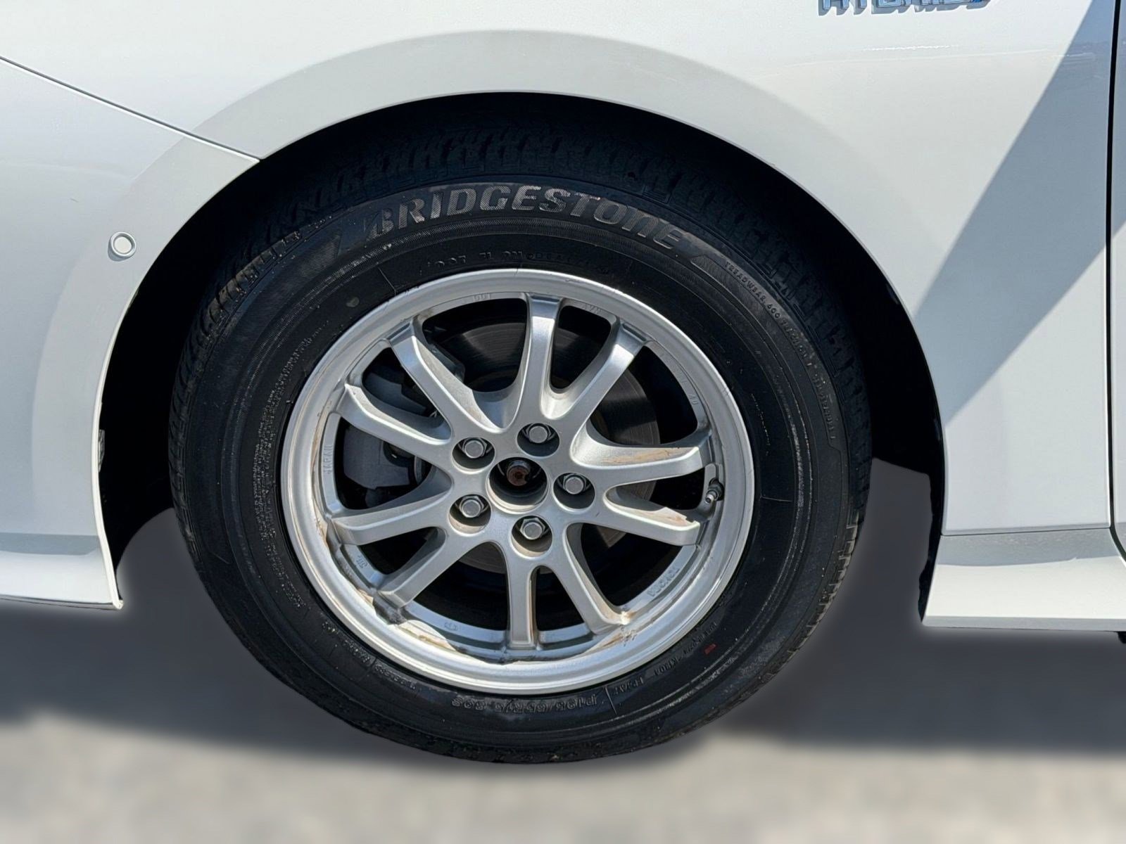 Used 2017 Toyota Prius Three image 12