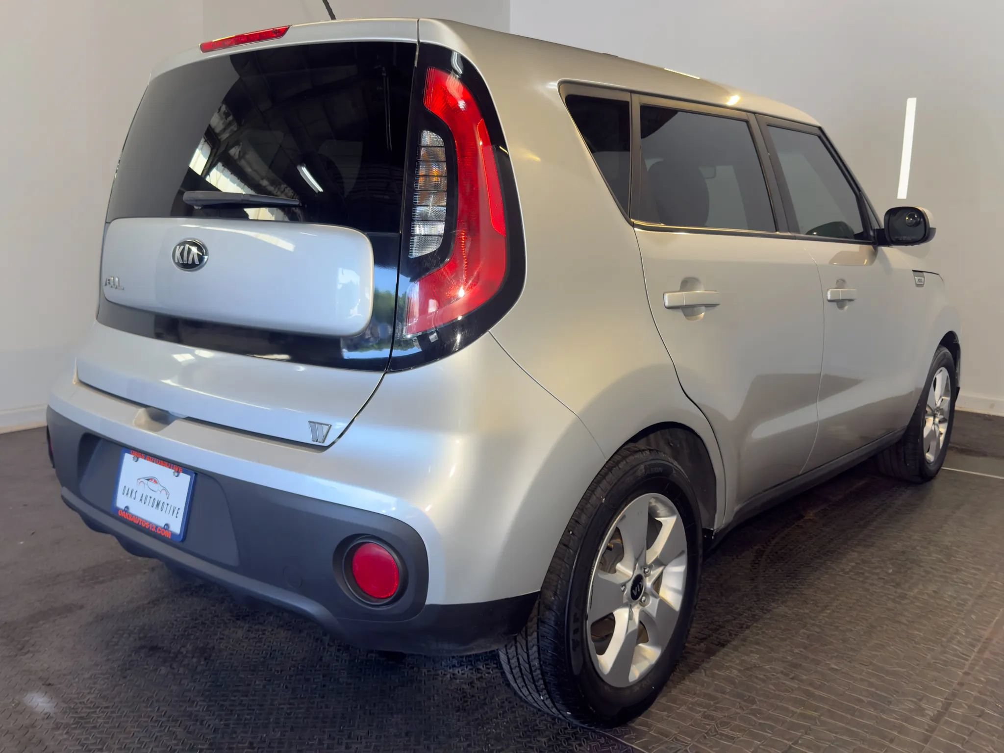 Used 2017 Kia Soul FWD image 5