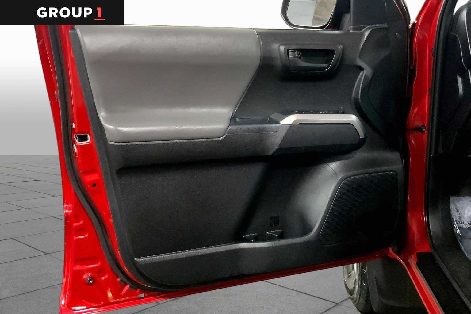 Certified 2021 Toyota Tacoma SR5 AWD/4WD image 22