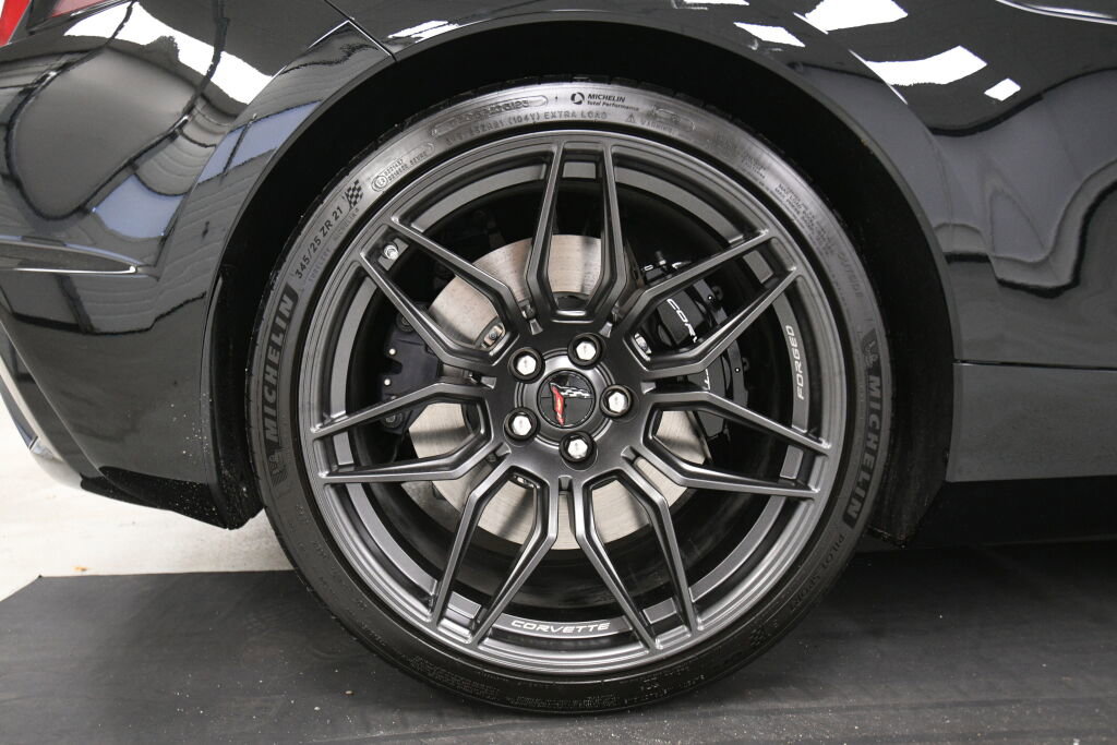 Used 2024 Chevrolet Corvette Z06 image 10