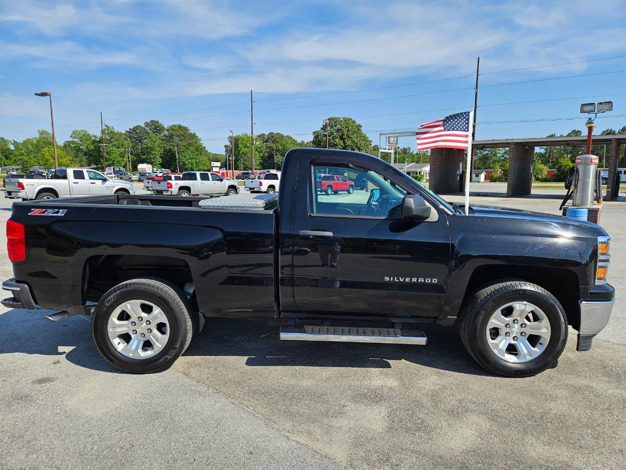 Used 2014 Chevrolet Silverado 1500 LT w/ LT Convenience Package AWD/4WD image 7