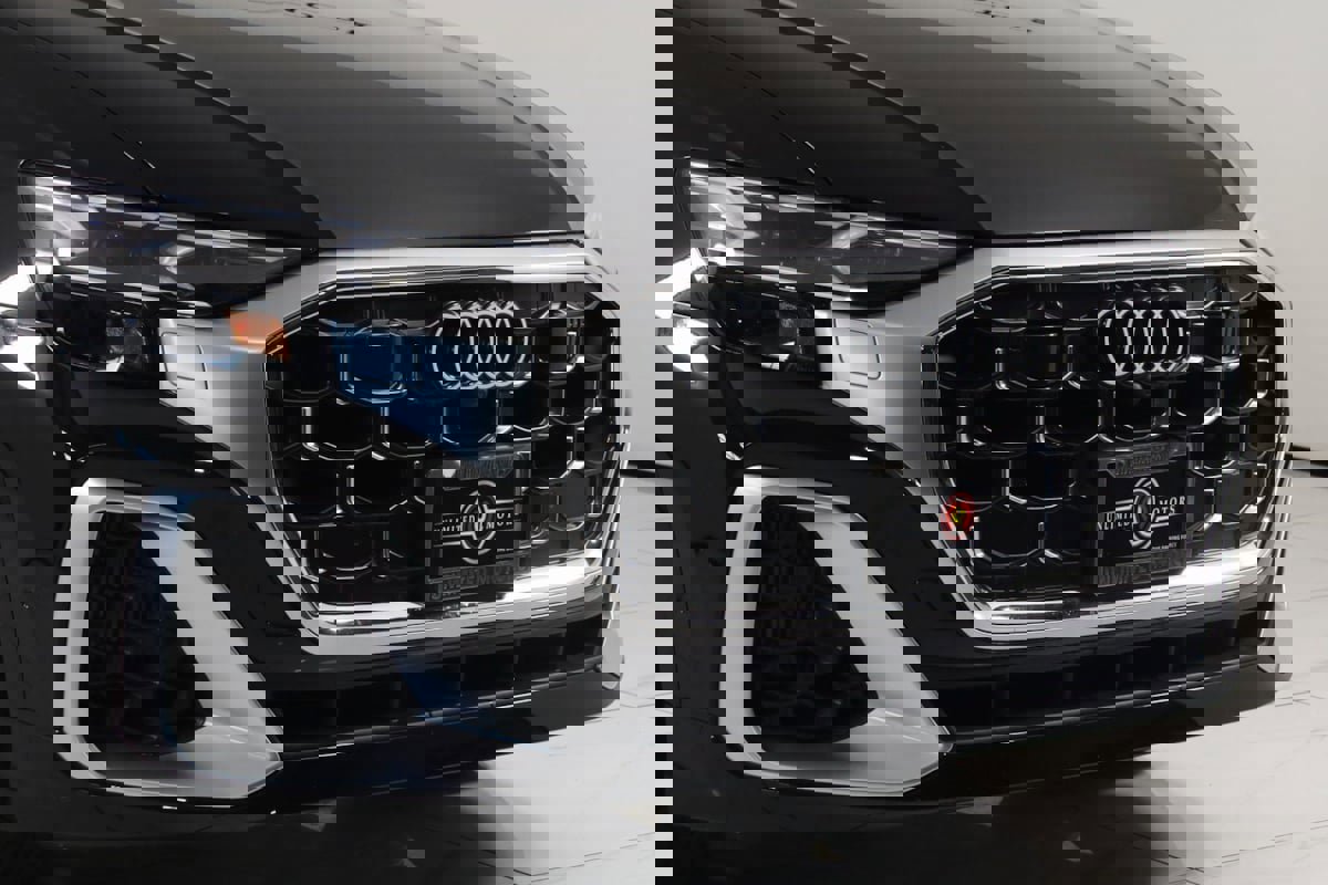 Used 2024 Audi SQ8 Premium Plus image 61
