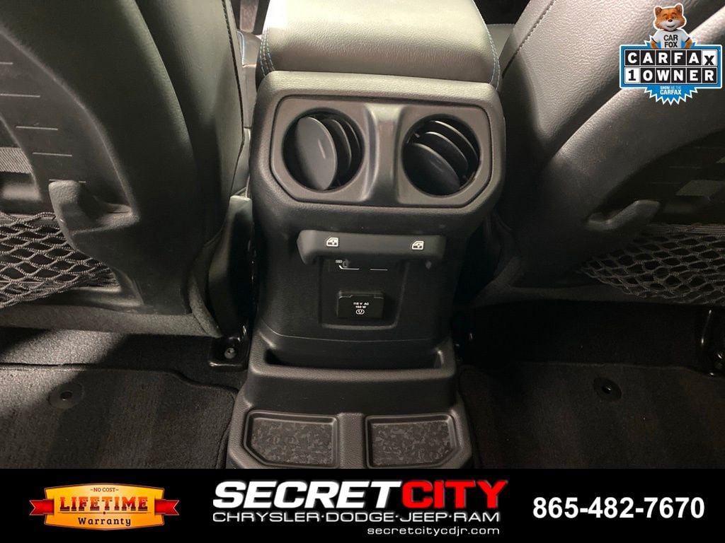 Used 2023 Jeep Wrangler Unlimited Rubicon 4xe w/ Cold Weather Group AWD/4WD image 28