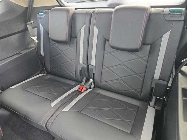 New 2026 Volkswagen Atlas Peak Edition AWD/4WD image 8