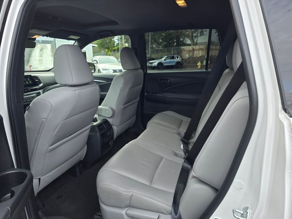 Certified 2023 Honda Passport EX-L image 6