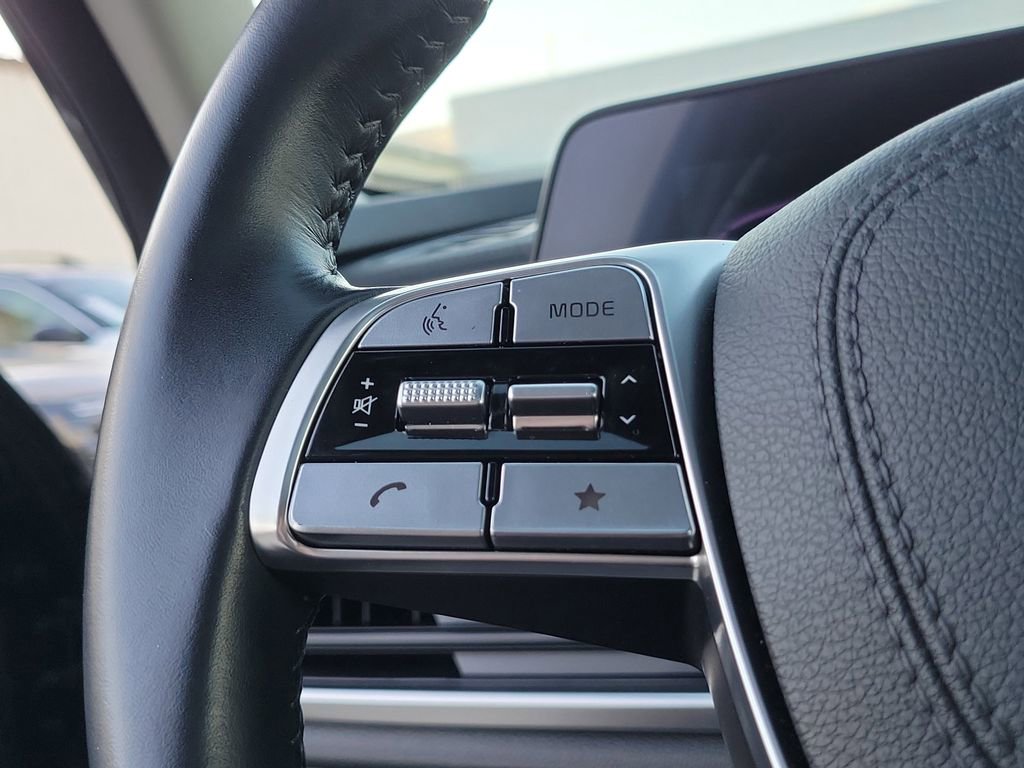 Used 2025 Kia Telluride S image 31