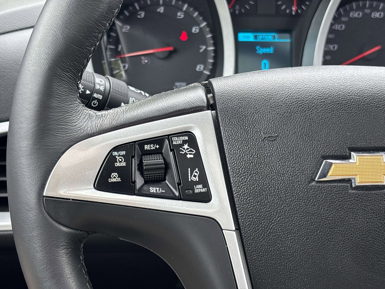 Used 2017 Chevrolet Equinox Premier w/ Enhanced Convenience Package AWD/4WD image 28