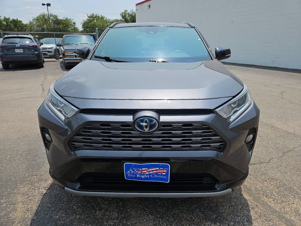 Used 2021 Toyota RAV4 XSE AWD/4WD image 3