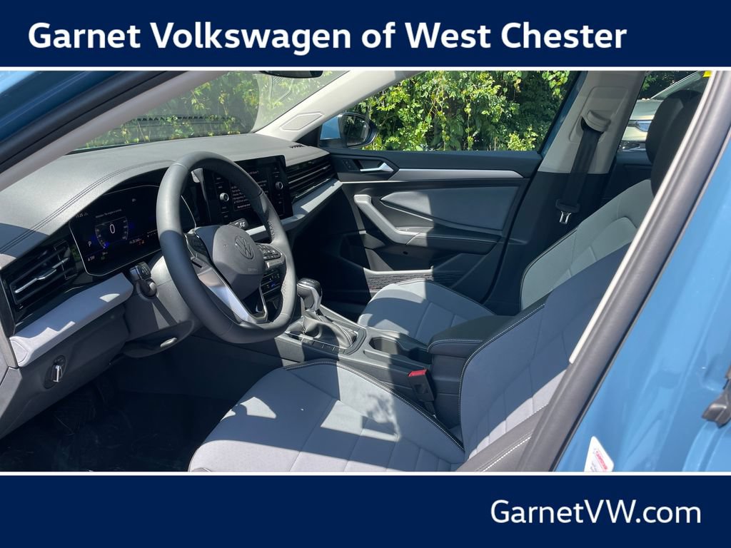 New 2026 Volkswagen Jetta SE FWD image 9