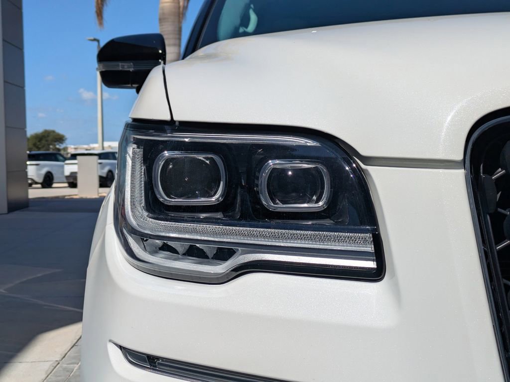 Certified 2023 Lincoln Navigator Black Label image 11