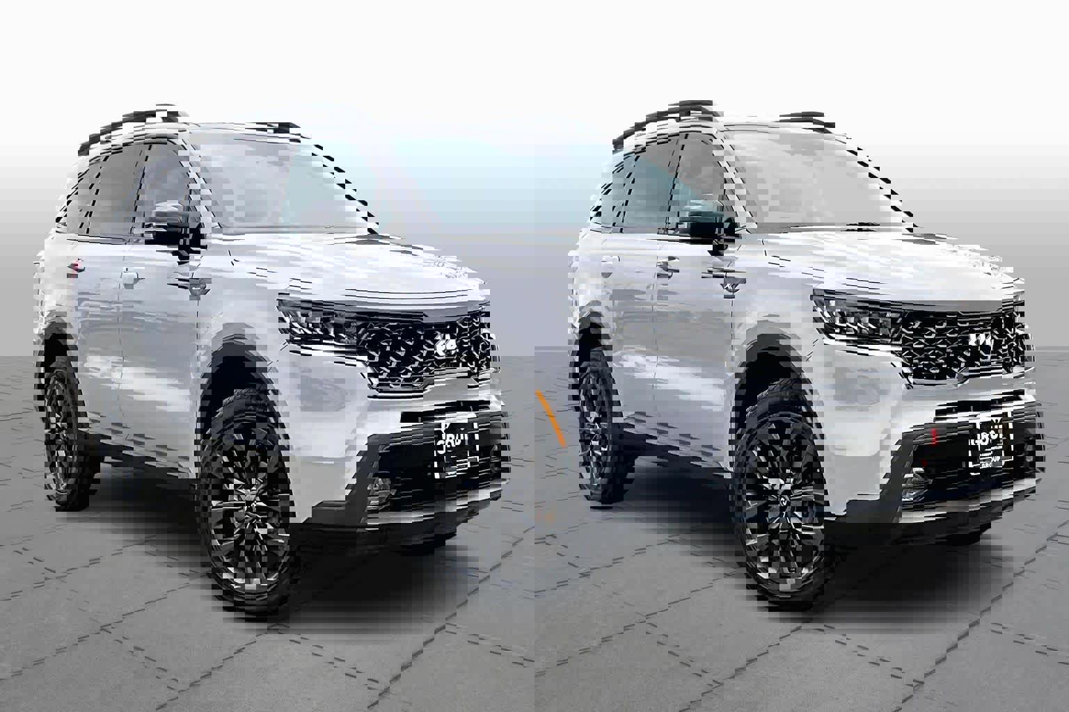 Used 2023 Kia Sorento X-Line EX image 3