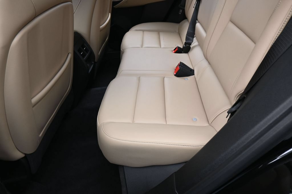 Used 2024 Cadillac XT4 Luxury FWD image 33