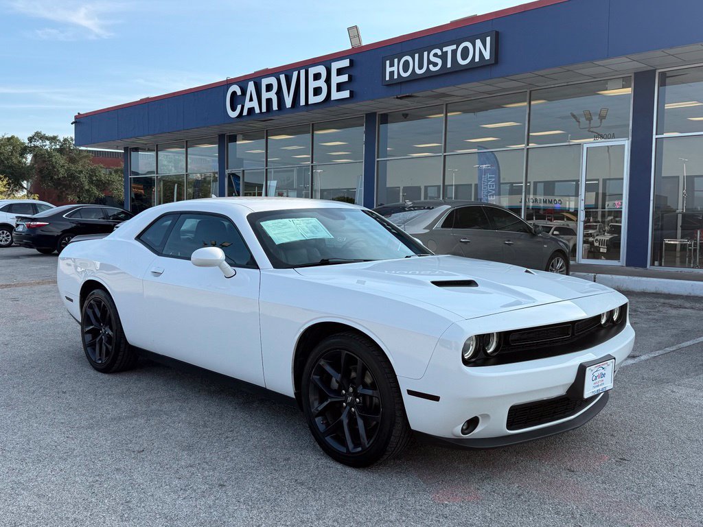Used 2023 Dodge Challenger SXT w/ Plus Package RWD image 1
