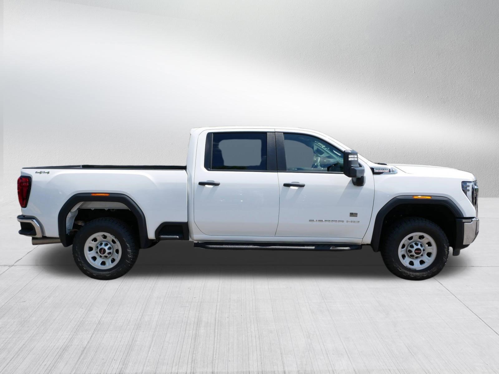 Used 2024 GMC Sierra 2500 Pro w/ Convenience Package AWD/4WD image 8