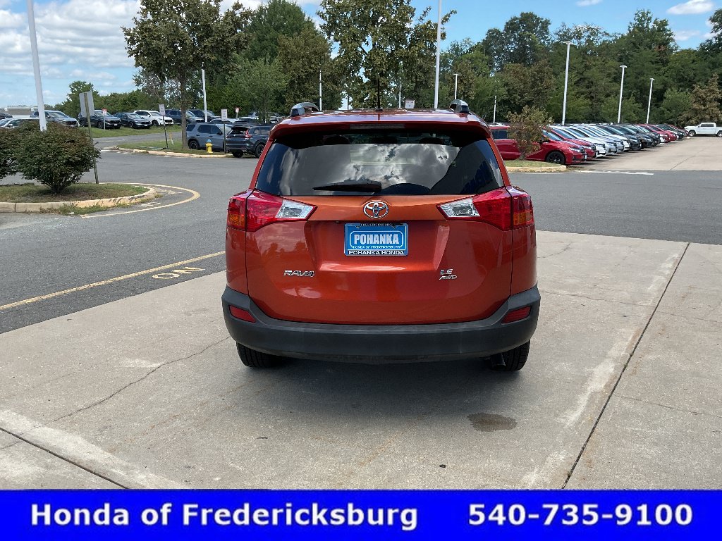 Used 2015 Toyota RAV4 LE AWD/4WD image 5