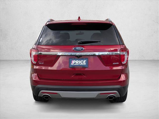 Used 2017 Ford Explorer XLT w/ Equipment Group 202A AWD/4WD image 7