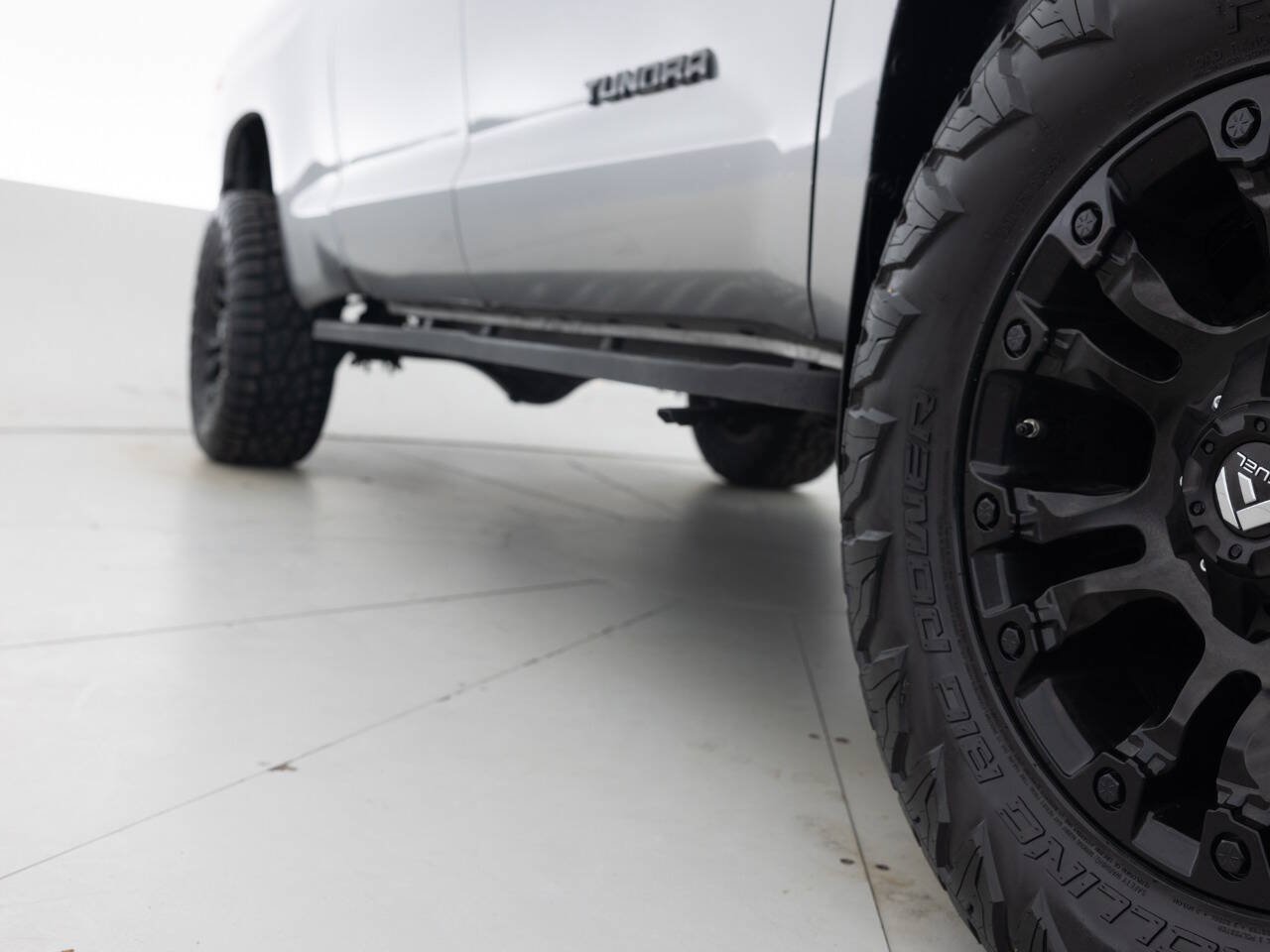 Used 2015 Toyota Tundra SR5 w/ SR5 Upgrade Package RWD image 26