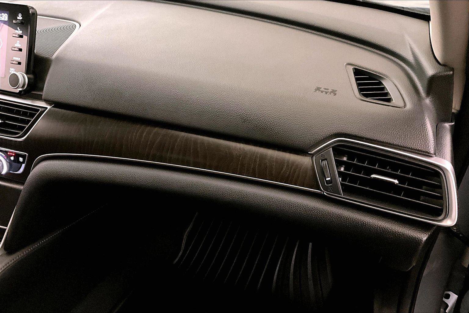 Used 2022 Honda Accord Touring image 15