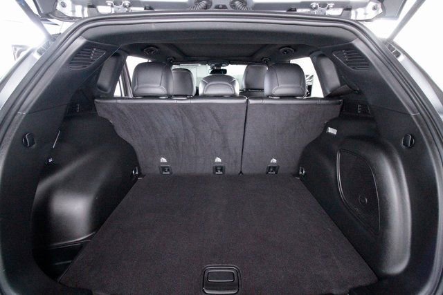 Used 2024 Jeep Compass Limited w/ Sun and Sound Group image 24