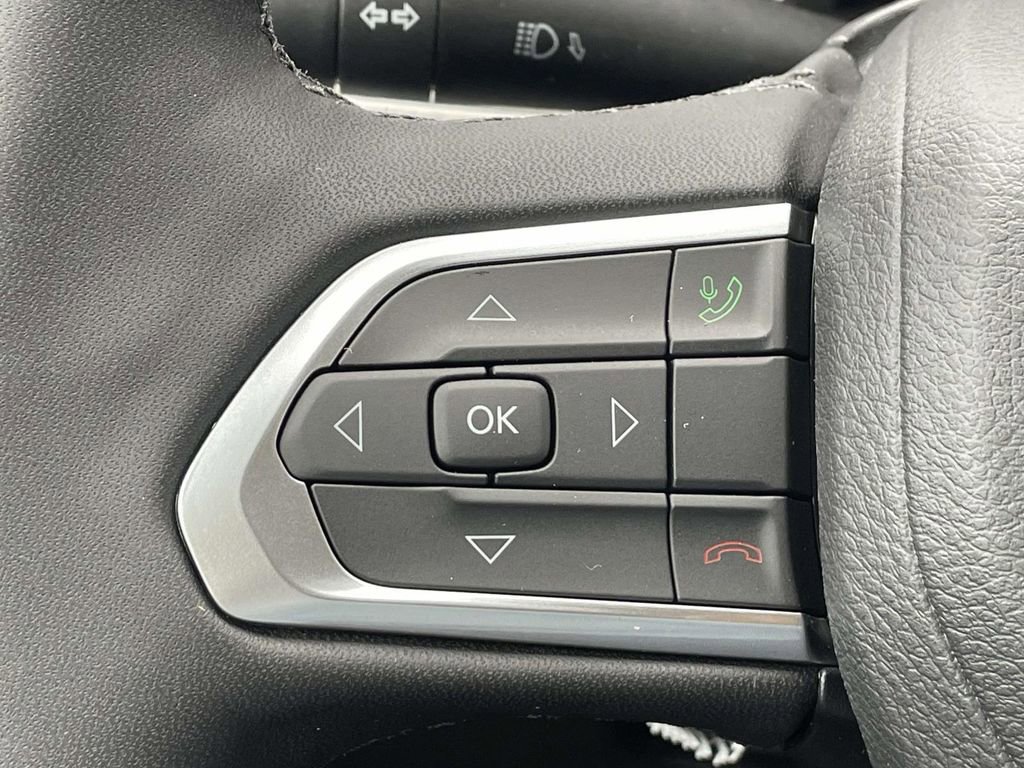 New 2026 Jeep Compass Limited image 32