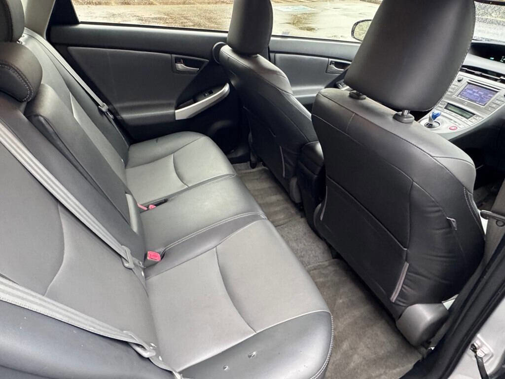 Used 2013 Toyota Prius Five image 21