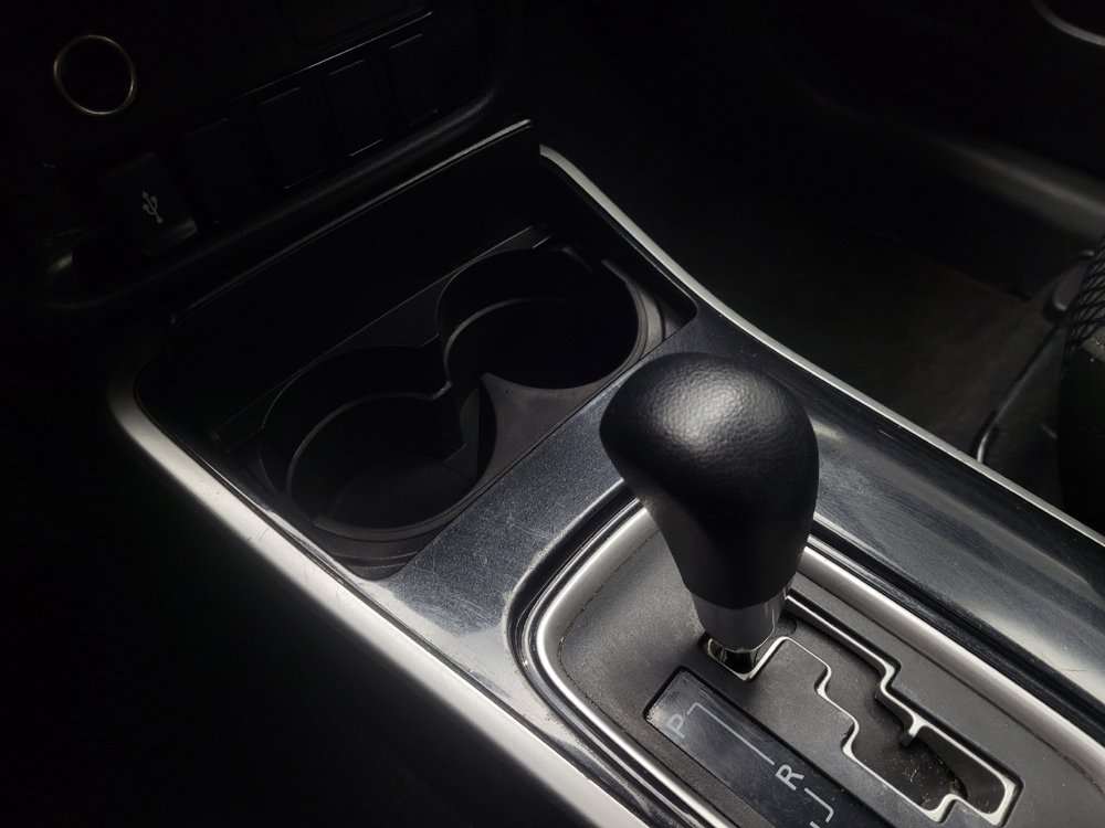 Used 2019 Mitsubishi Outlander SE image 26