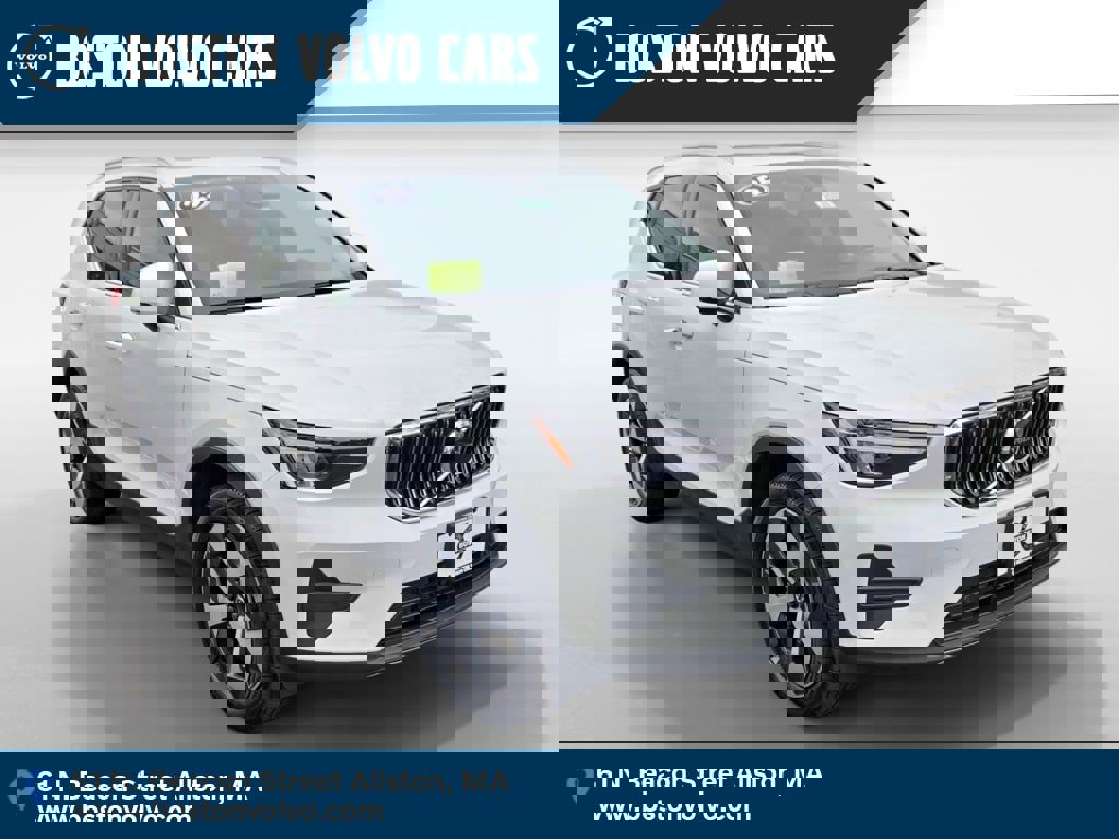 New 2025 Volvo XC40 B5 Core w/ Protection Package Premier