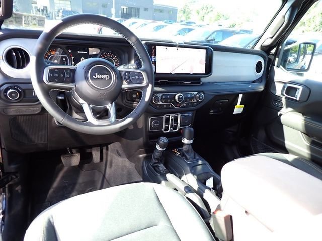 New 2025 Jeep Wrangler Unlimited Sahara w/ Safety Group AWD/4WD image 13