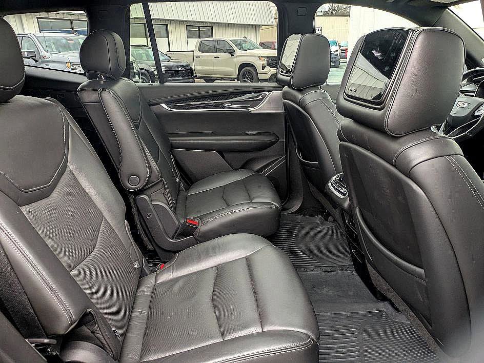 Used 2020 Cadillac XT6 Premium Luxury image 31