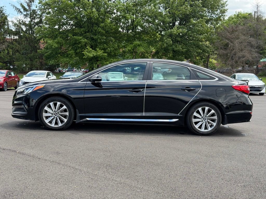 Used 2016 Hyundai Sonata Sport w/ Cargo Package FWD image 3