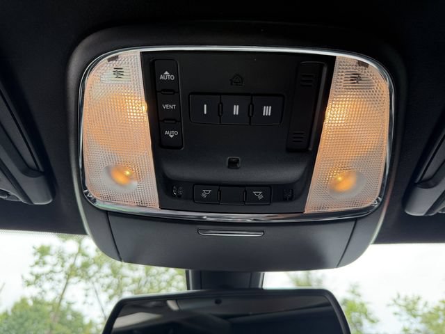 Used 2023 Dodge Charger SRT Hellcat w/ Harman/Kardon Audio Group RWD image 27
