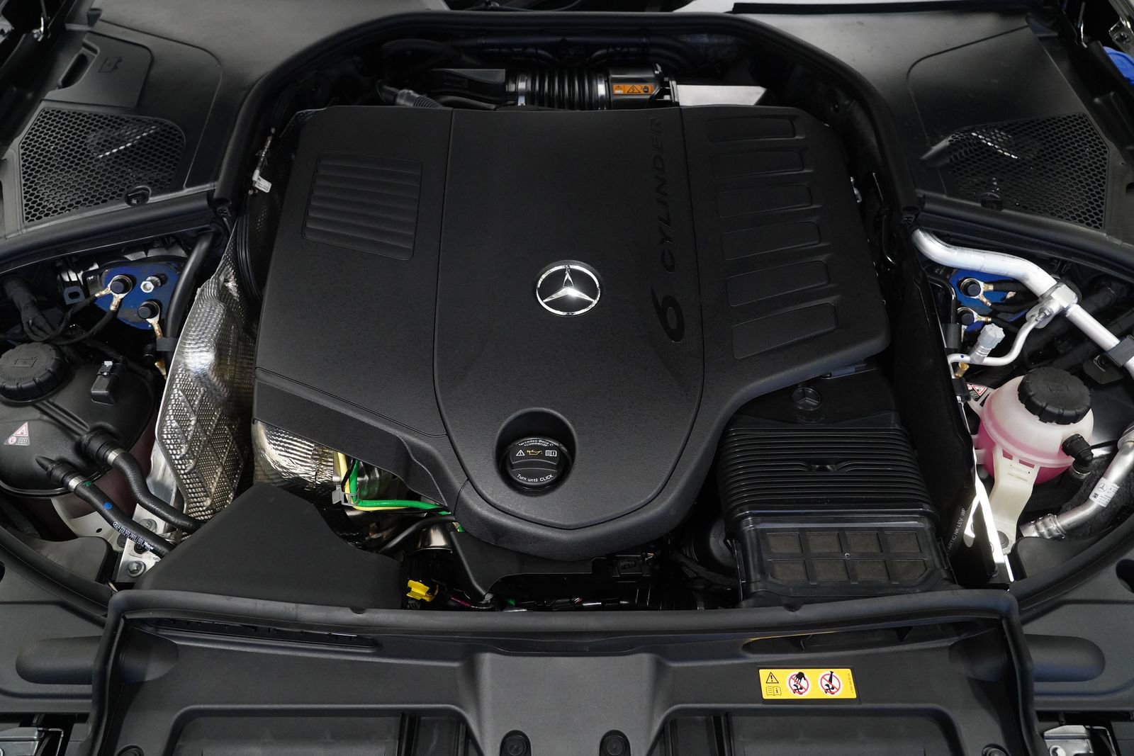 New 2026 Mercedes-Benz S 500 4MATIC image 32