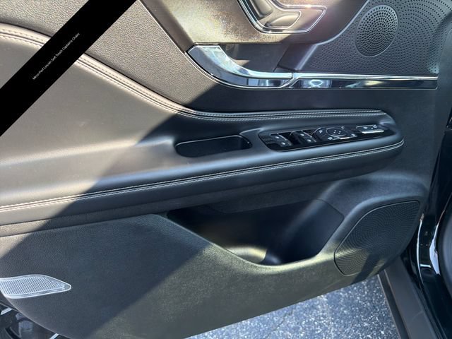 Certified 2024 Lincoln Corsair AWD w/ Equipment Group 101A image 13
