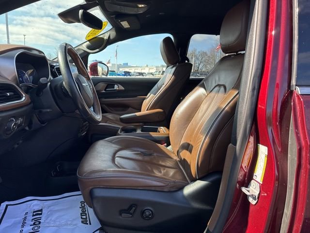 Used 2020 Chrysler Pacifica Limited w/ Advanced Safetytec Group image 19