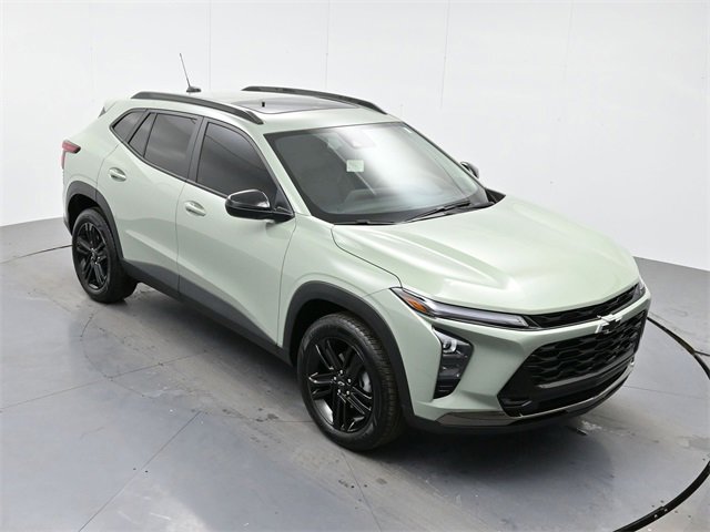 Used 2025 Chevrolet Trax ACTIV w/ Sunroof Package image 33