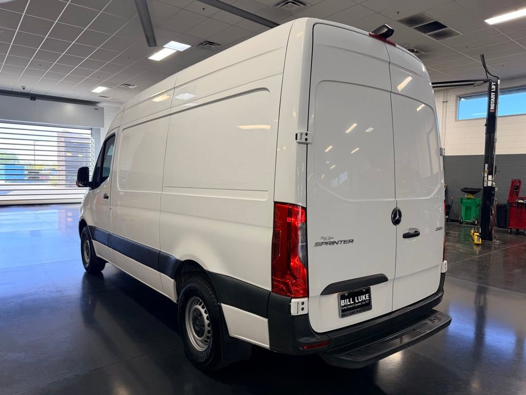 Used 2021 Mercedes-Benz Sprinter 2500 image 7