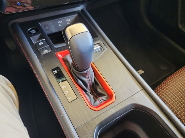 Used 2025 Nissan Kicks SR AWD/4WD image 19