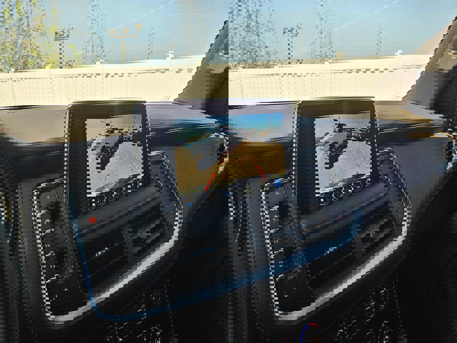 Used 2023 Chevrolet Tahoe Z71 w/ Luxury Package image 17