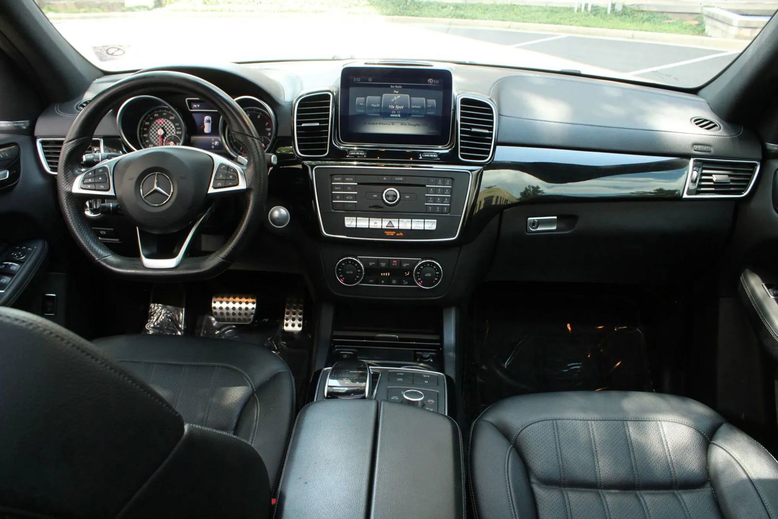Used 2017 Mercedes-Benz GLE 43 AMG 4MATIC w/ Premium 2 Package image 28