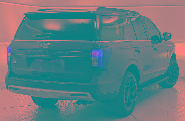 Certified 2024 Ford Expedition Timberline image 3