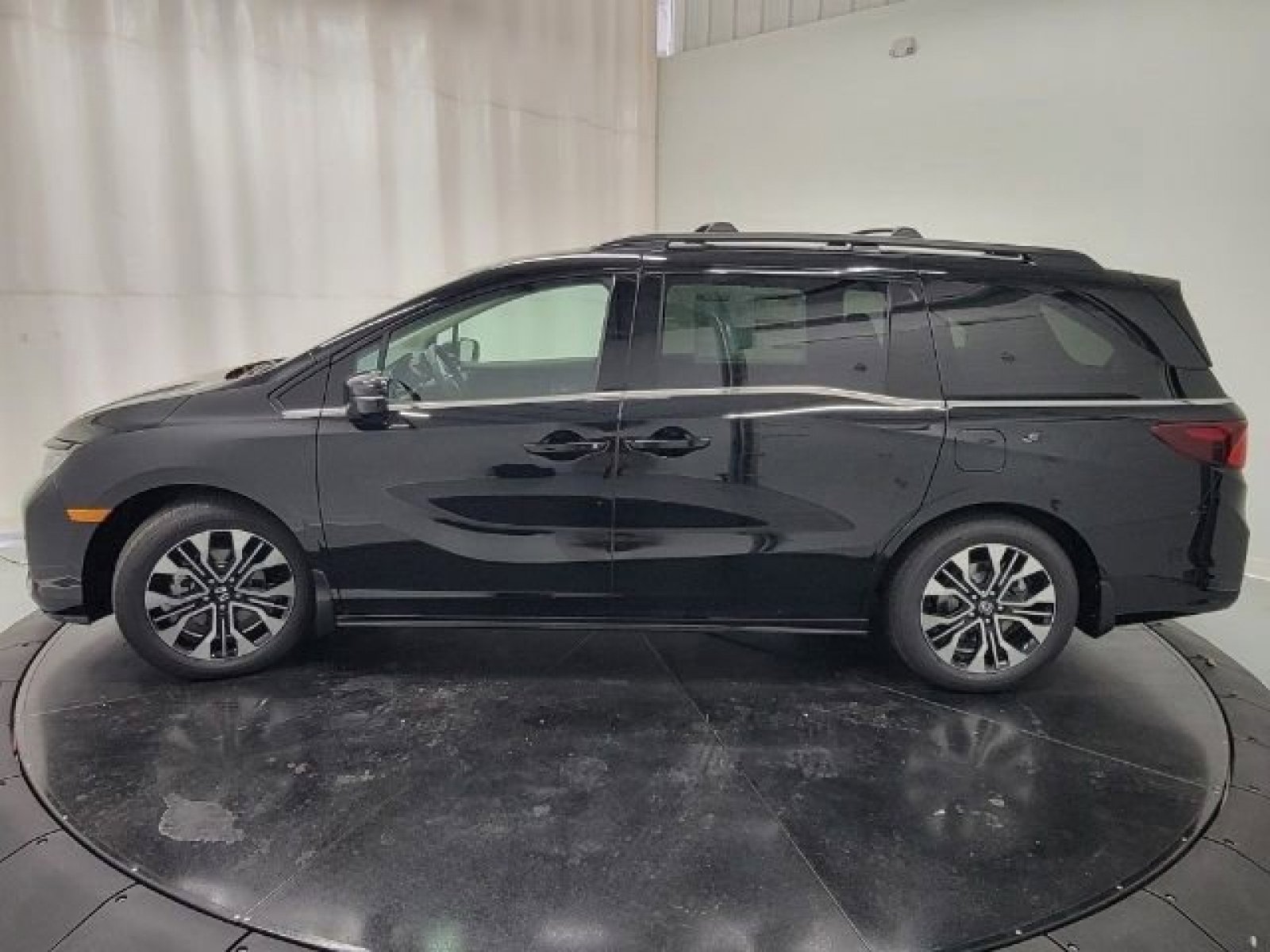 New 2026 Honda Odyssey Elite image 27