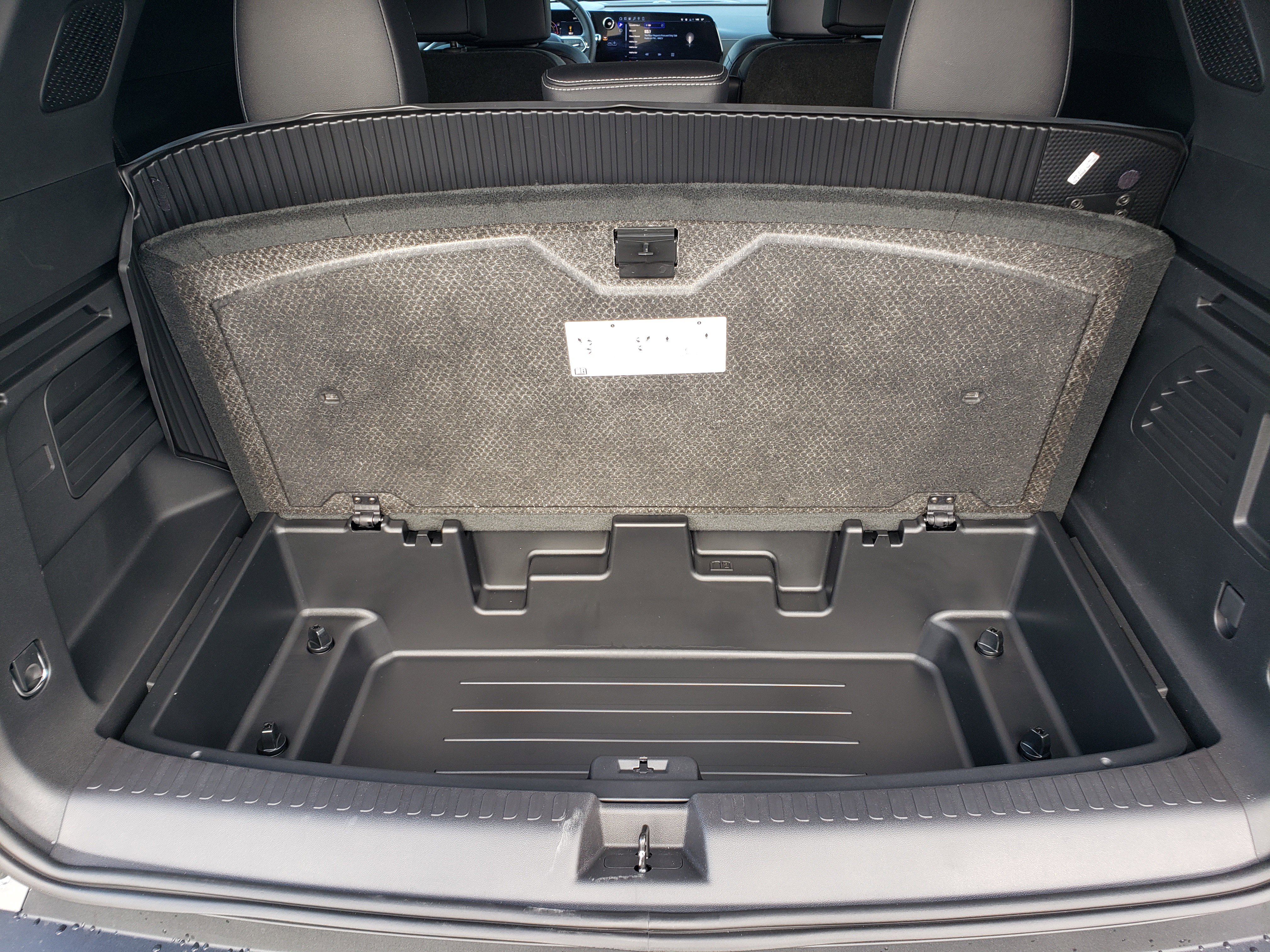 New 2026 Chevrolet Traverse LT w/ Midnight/Sport Edition image 12