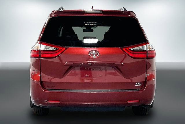 Used 2020 Toyota Sienna LE AWD/4WD image 6