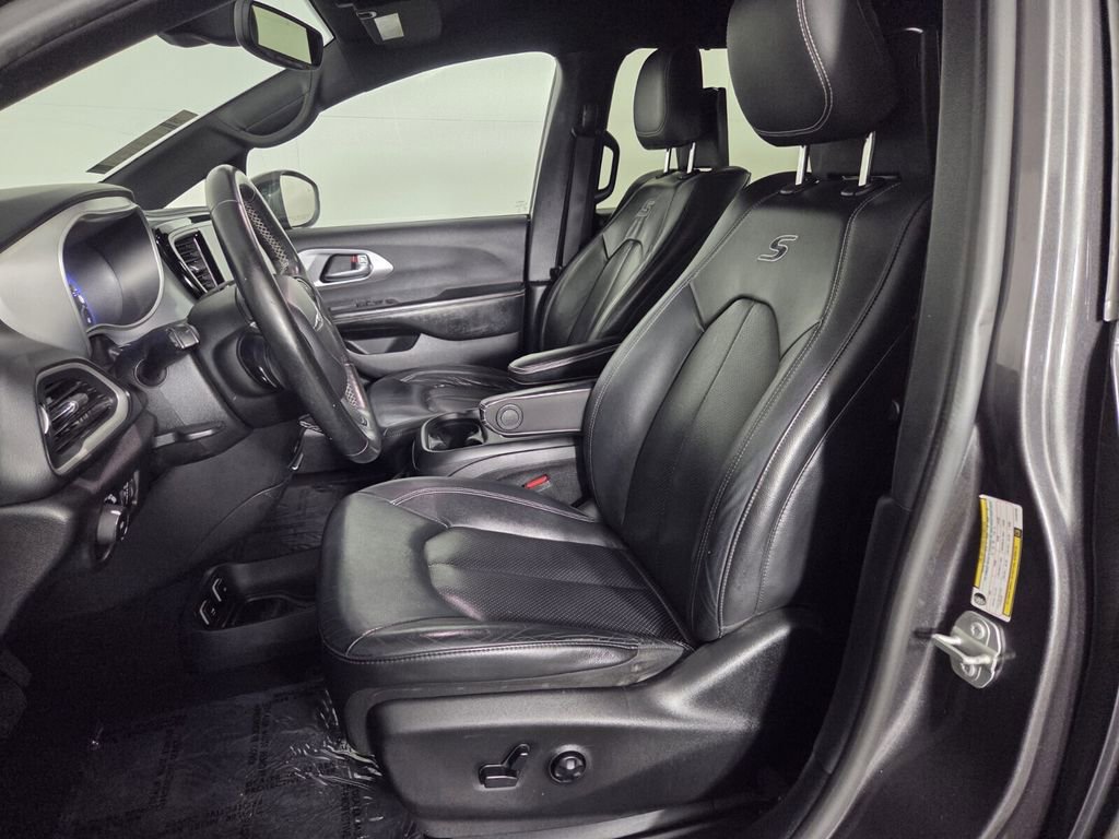 Certified 2020 Chrysler Pacifica Touring-L Plus w/ Advanced Safetytec Group FWD image 11