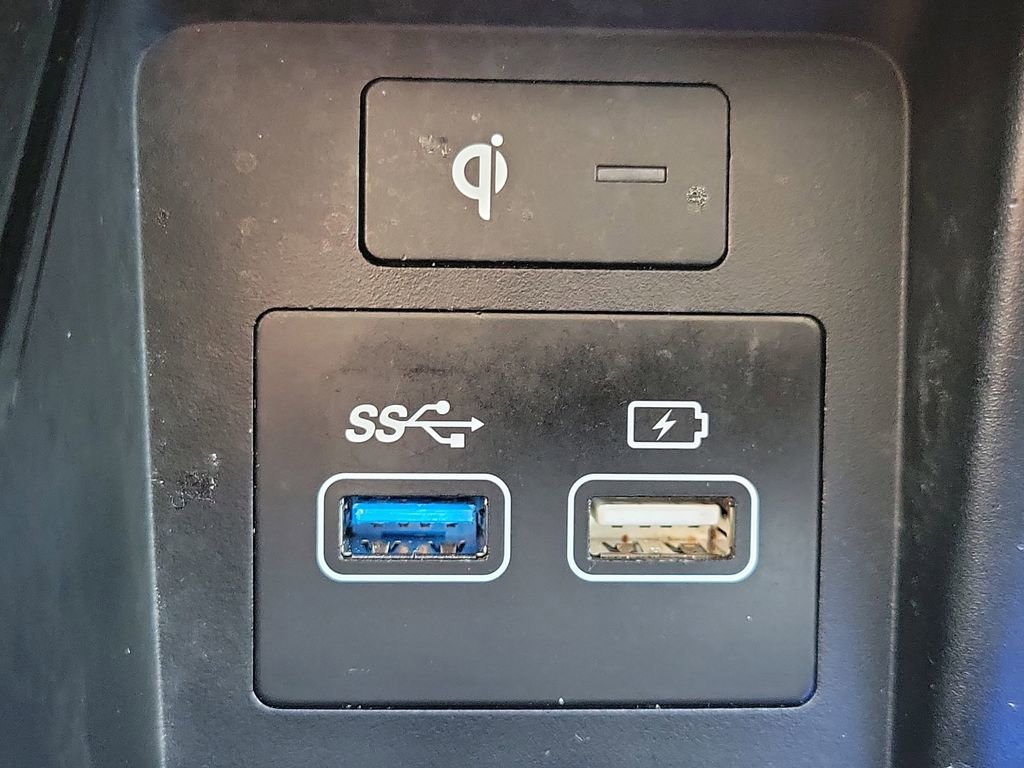 Used 2022 Genesis GV80 2.5T w/ Prestige Package 04 image 32